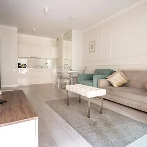 Apartament Mennica - Golden, Warszawa